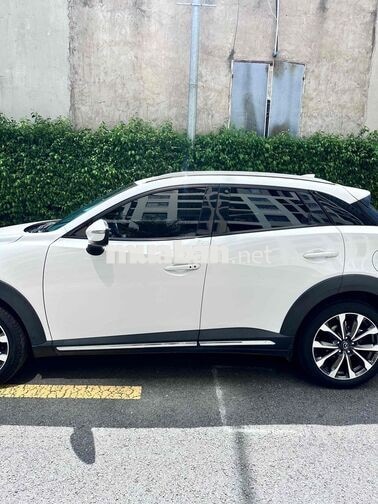 Mazda CX-3 Premium trắng 5 chỗ