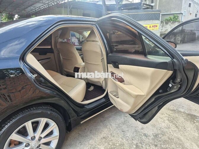 Toyota Camry 2.5G 2014 Tự động Đen
