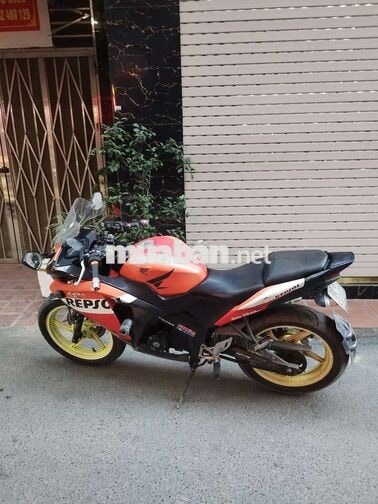 Honda CBR150 2011 cam đen
