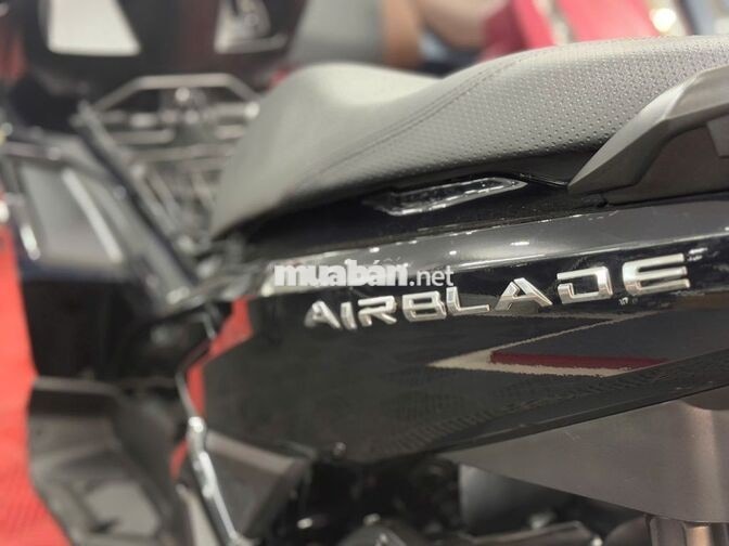 Honda Air Blade 160 2022 Full Black BAO SANG TÊN