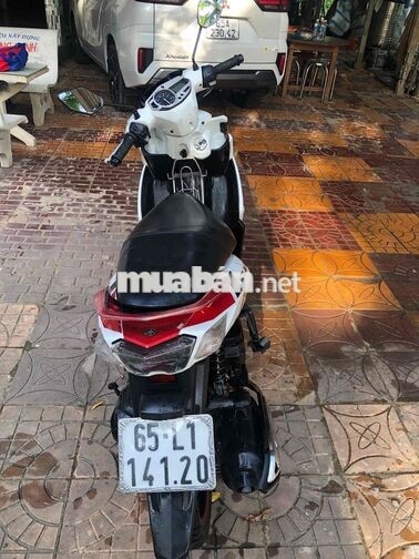 Yamaha Nouvo 125cc màu trắng đỏ