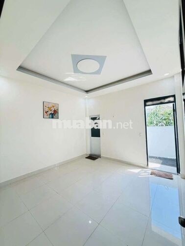 nhà mới đẹp có nội thất 4x22m 3pn 4wc sân ô tô ht13 đường thông 7m 