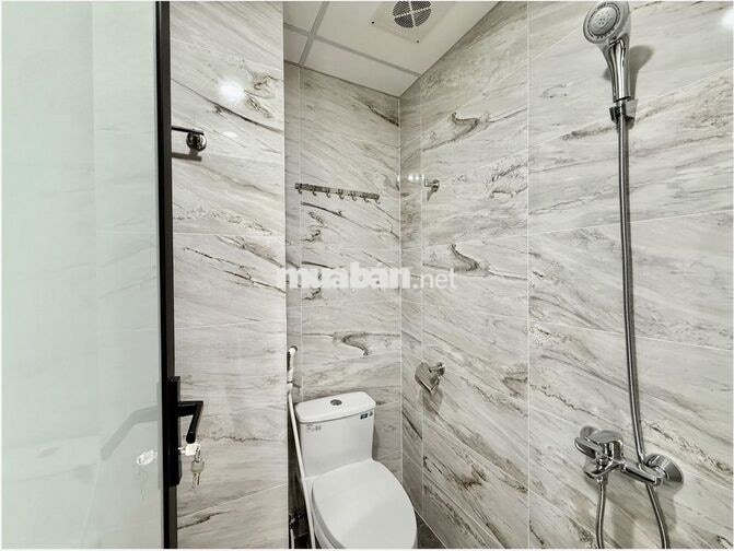 STUDIO FULL ĐỒ BAN CÔNG SIÊU THOÁNG Ô TÔ ĐỖ CỬA NGAY LOTTE MALL TÂY HỒ