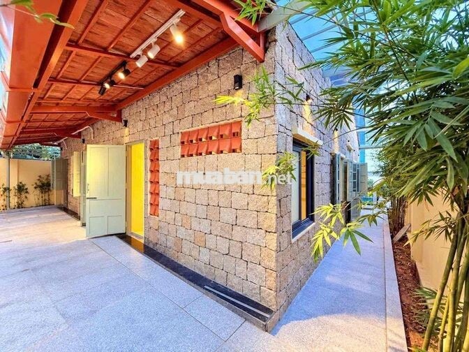 CHO THUÊ VILLA CÓ HỒ BƠI SÂN VƯỜN PHÍA BẮC NT GIÁ 43 TRIỆU/THÁNG