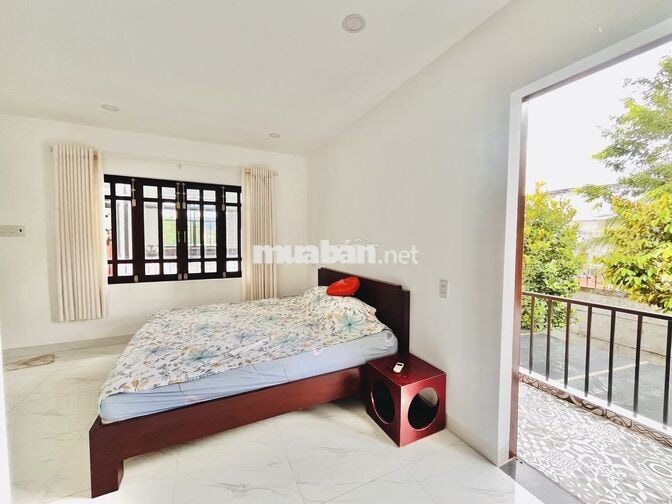 BIỆT THỰ SÂN VƯỜN CÓ CÂY ĂN TRÁI - 4 PHÒNG NGỦ - CÓ NỘI THẤT