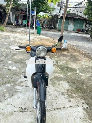 Victoria Cub 50cc 2022 Đen trắng