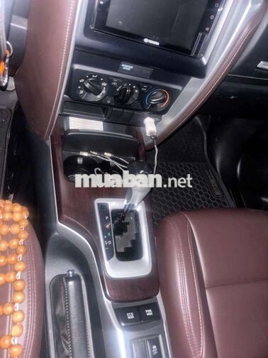 Toyota Fortuner 2019 Dầu Tự động 70000km Đen