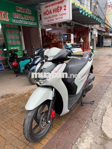 Honda SH 160 ABS 2024 4000km xám xi măng