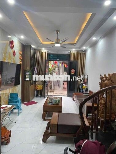 CHO THUÊ NHÀ NGUYÊN CĂN 5Tx3PN TỔ 12 YÊN NGHĨA - FULL ĐỒ - Ô TÔ ĐỖ CỬA