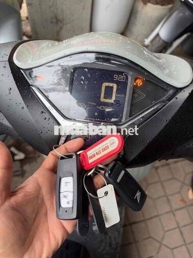 Honda SH 160 ABS 2024 4000km xám xi măng