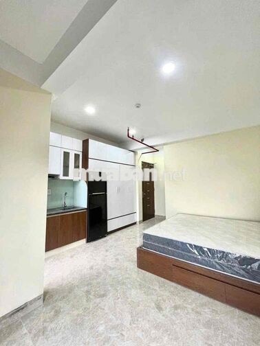 CĂN HỘ ĐẸP MỚI TINH FULL ĐỒ NGAY HỒ TÙNG MẬU Ô TÔ VÀO TẬN GẦN CẦU GIẤY