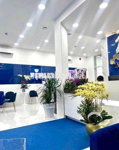 – MẶT TIỀN KINH DOANH NGANG 9M, PHÙ HỢP Gym, Phòng Khám, Spa. Showroom