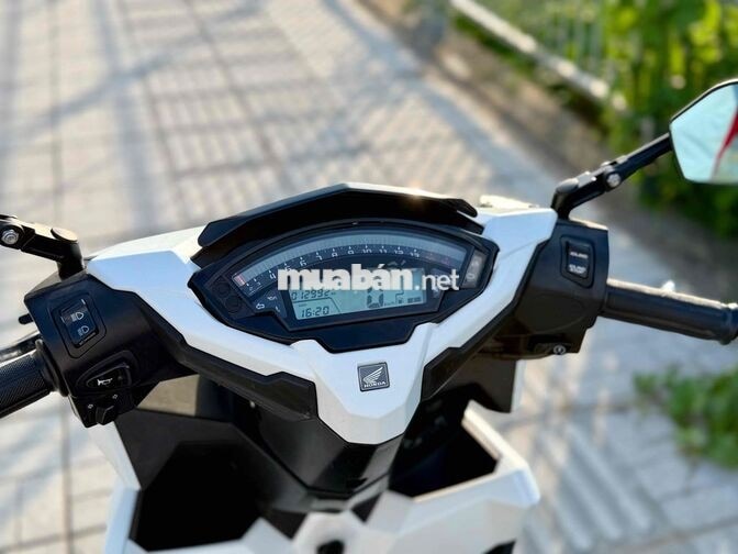Honda Vario 2018 màu Trắng