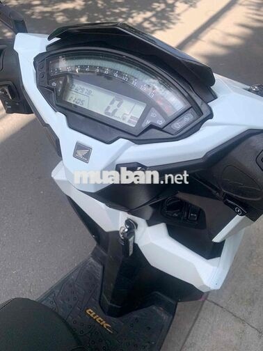 Honda Vario 150 2018 màu trắng
