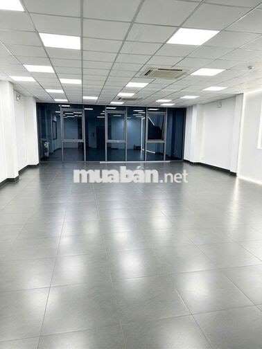 TOÀ NHÀ ỐP KÍNH QUẬN 3, 413C Lê Văn Sỹ, DTSD 500m2
