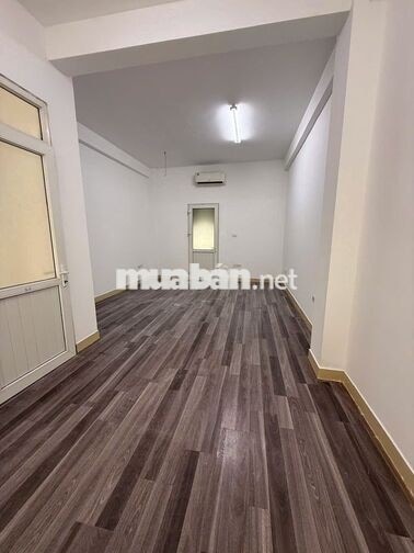 Nhà ngõ 18 phố Mạc Thái Tổ - 50M x 6 tầng - Thông sàn - Thang Máy