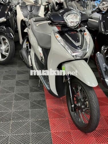 Honda SH Mode 2025 Thể thao 8.000km BAO SANG TÊN