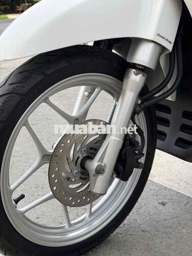 Honda SH Mode 2016 màu trắng