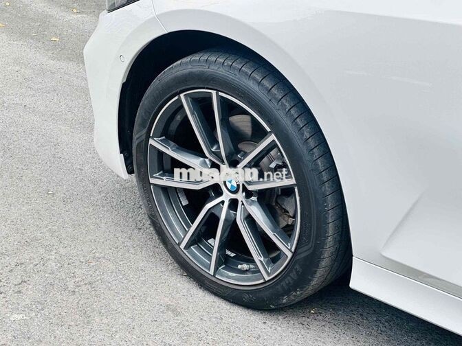 BMW 320I 2023 SPORTLINE LCI 22000KM TRẮNG