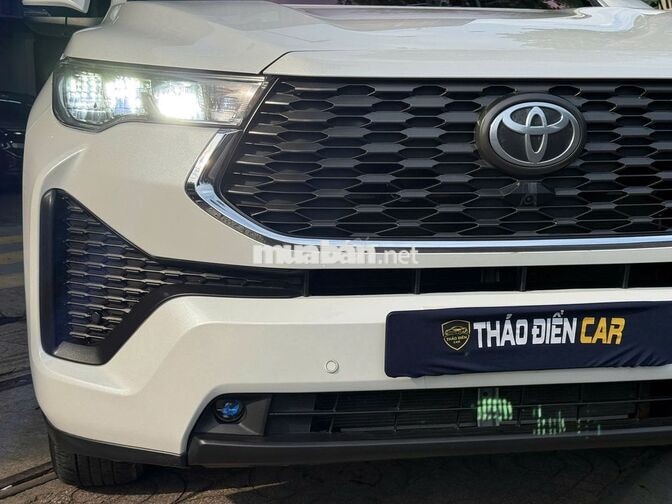 TOYOTA INNOVA CROSS 2025 2.0V TRẮNG