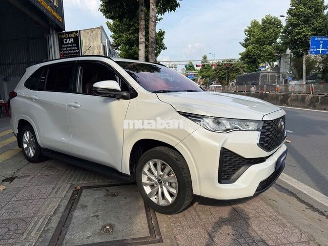 TOYOTA INNOVA CROSS 2025 2.0V TRẮNG