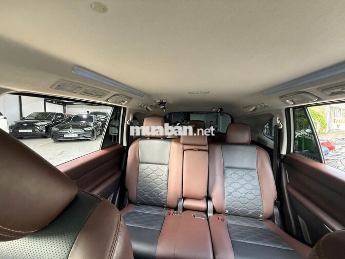 TOYOTA INNOVA CROSS 2025 2.0V TRẮNG