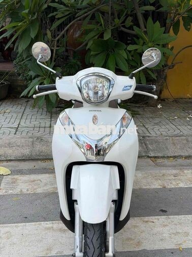 Honda SH Mode 2016 màu trắng