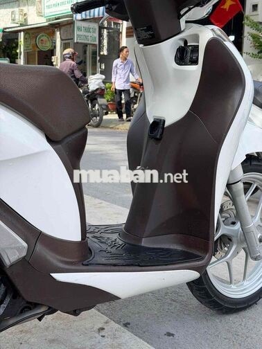 Honda SH Mode 2016 màu trắng
