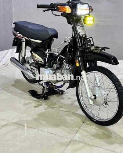 Honda Super Dream màu Đen