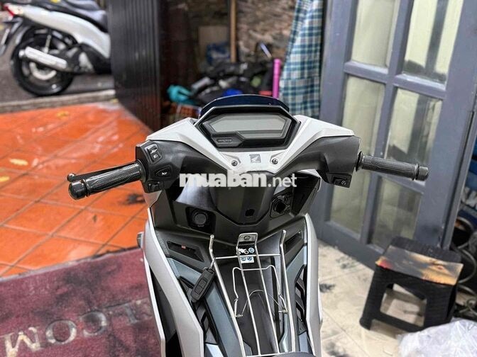 Winner X V3 2023 19.000km Bạc Đen bstp 9chủ