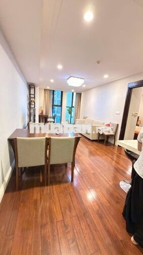 Cho thuê chung cư Hoàng Thành - Vincom Bà Triệu -77m2-2 ngủ