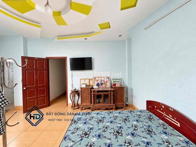 Nhà 3 lầu 5x16 góc 2 mặt tiền hẻm lớn gần UBND Quận 12