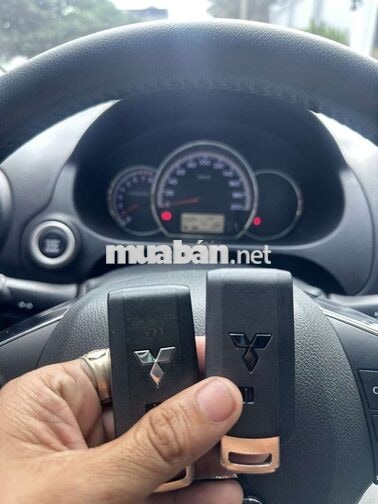 Mitsubishi Attrage 2021 Premium Trắng
