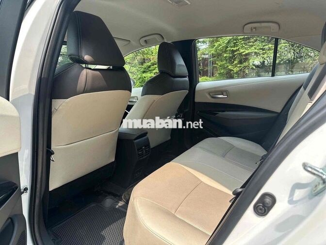 TOYOTA COROLLA ALTIS 2025 1.8V HỖ TRỢ VAY 70%