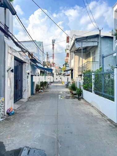NHÀ 2 LẦU XÂY MỚI - GẦN CHỢ AN CƯ
