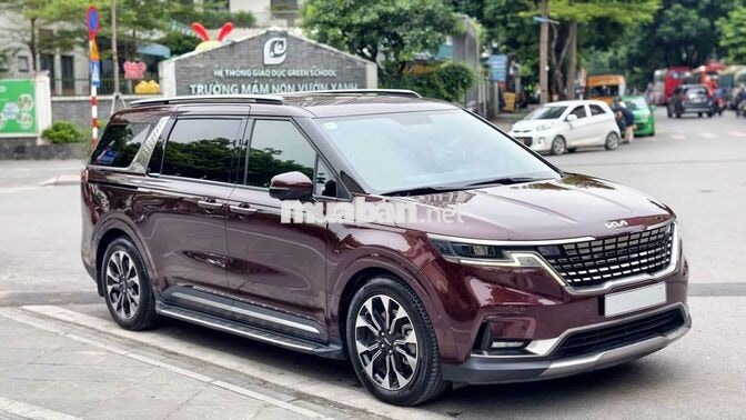 Kia Carnival 2023 Premium 8 vạn km Đỏ