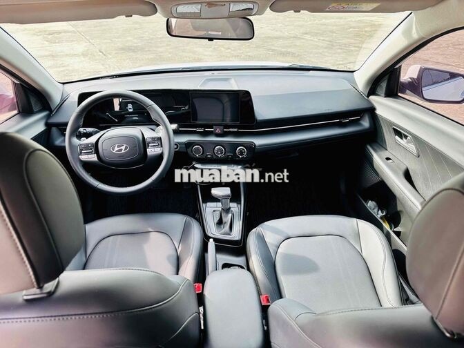 Hyundai Accent 2025 Đặc Biệt Trắng Hỗ Trợ Góp