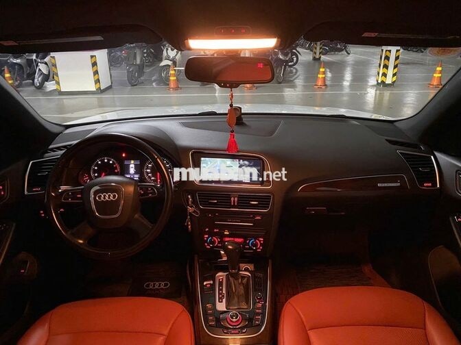 Audi Q5 5 chỗ Xăng màu Trắng