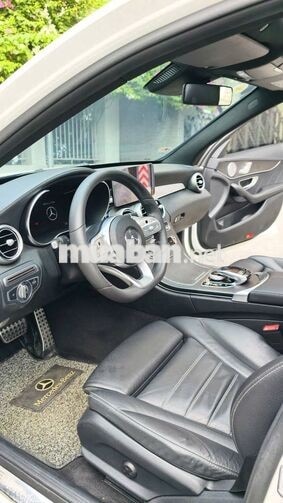 MERCEDES-BENZ C300 2019 TRẮNG 5 CHỖ