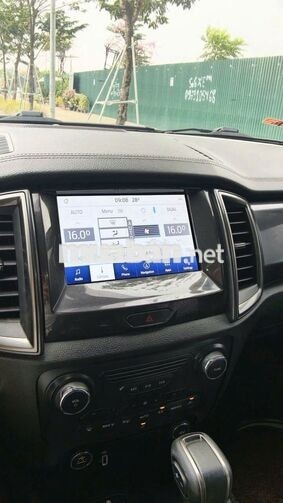 Ford Everest 2022 Titanium 8 vạn km Xanh