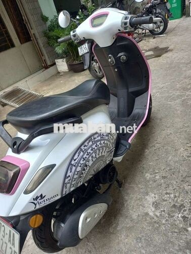 Xe máy Victoria Vespa 50cc trắng hồng