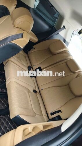 Kia Carnival 2023 Premium 8 vạn km Đỏ