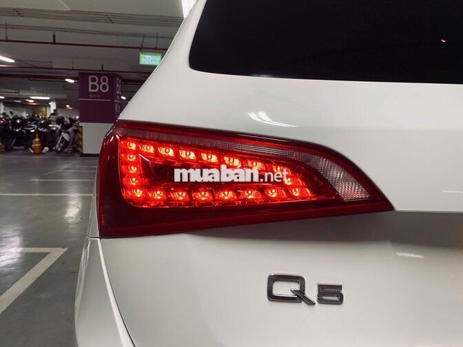 Audi Q5 5 chỗ Xăng màu Trắng