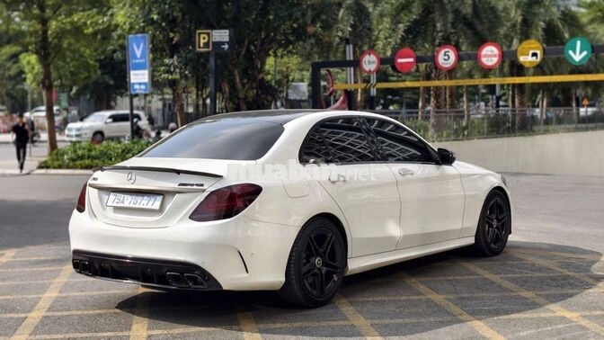 MERCEDES-BENZ C300 2019 TRẮNG 5 CHỖ