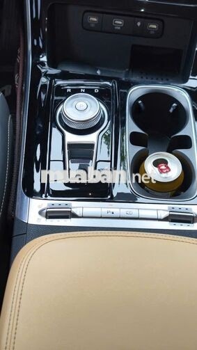 Kia Carnival 2023 Premium 8 vạn km Đỏ