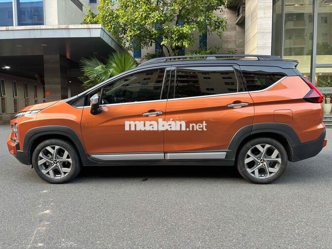 Mitsubishi Xpander Cross 2023 3 vạn km Cam đen
