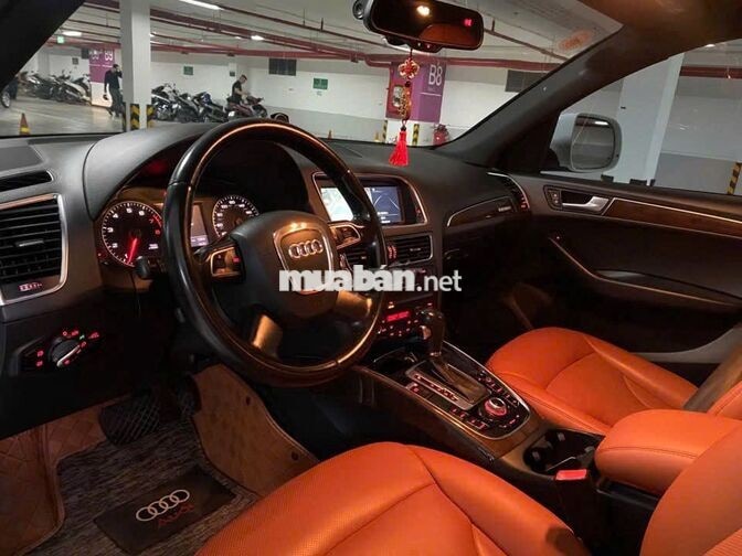 Audi Q5 5 chỗ Xăng màu Trắng