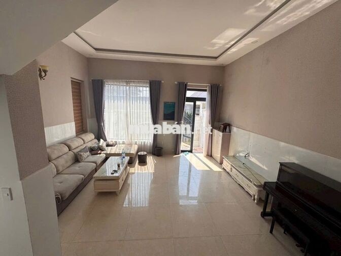 CHO THUÊ VILLA 5 PHÒNG NGỦ, FULL NỘI THẤT, BÃI ĐẬU Ô TÔ - AN SƠN 25TR