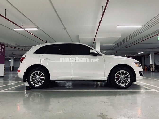 Audi Q5 5 chỗ Xăng màu Trắng