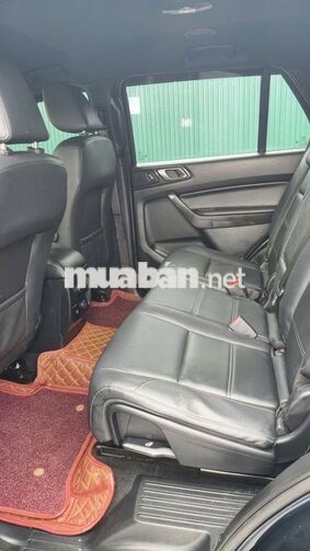 Ford Everest 2022 Titanium 8 vạn km Xanh